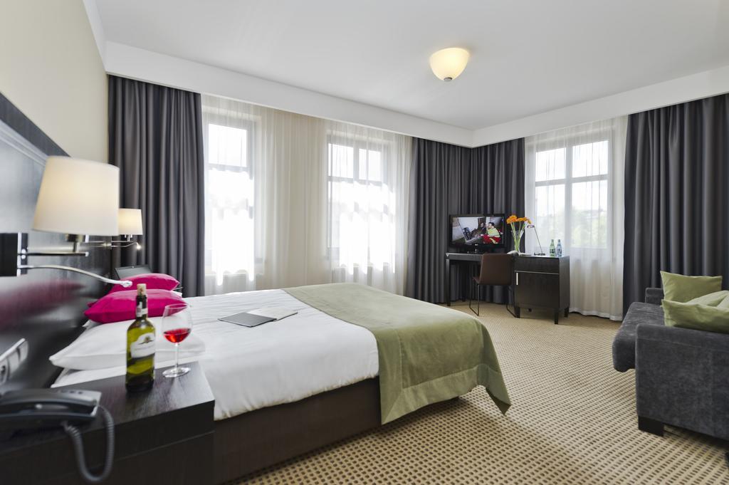 Hotel Fado Spa & Restaurant شفيدنيتسا الغرفة الصورة