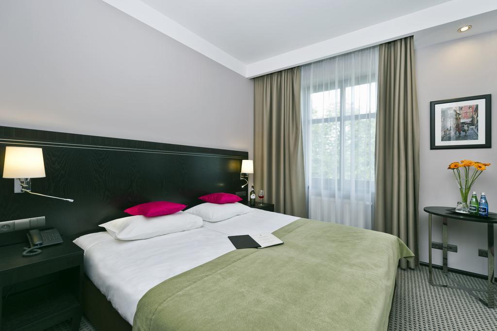 Hotel Fado Spa & Restaurant شفيدنيتسا المظهر الخارجي الصورة