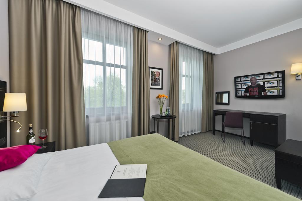 Hotel Fado Spa & Restaurant شفيدنيتسا المظهر الخارجي الصورة